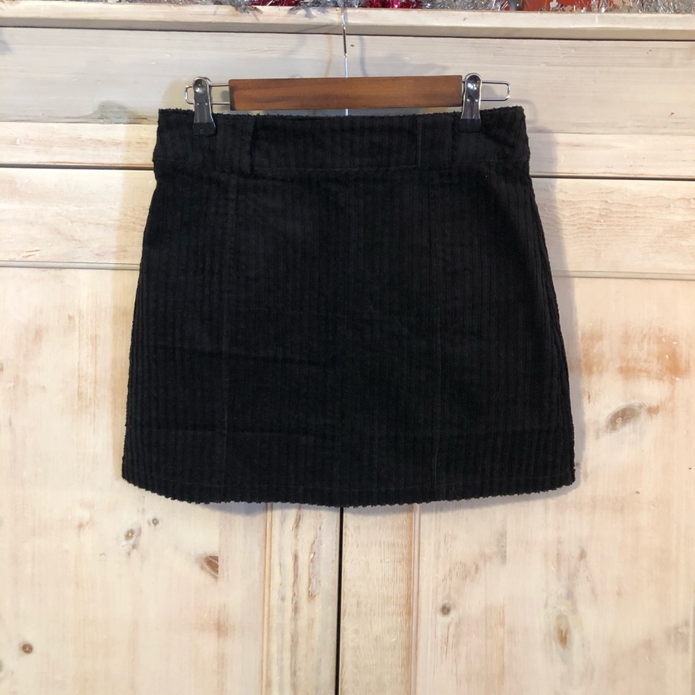 🌺🌼NWT-Sadie & Sage Black Corduroy Miniskirt - Size S